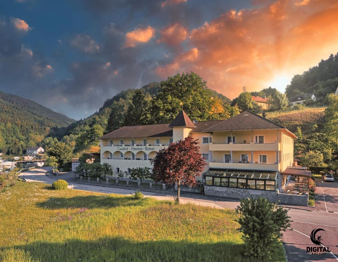 Gasthof - Landhotel Ernst Untermuhl Eksteriør billede