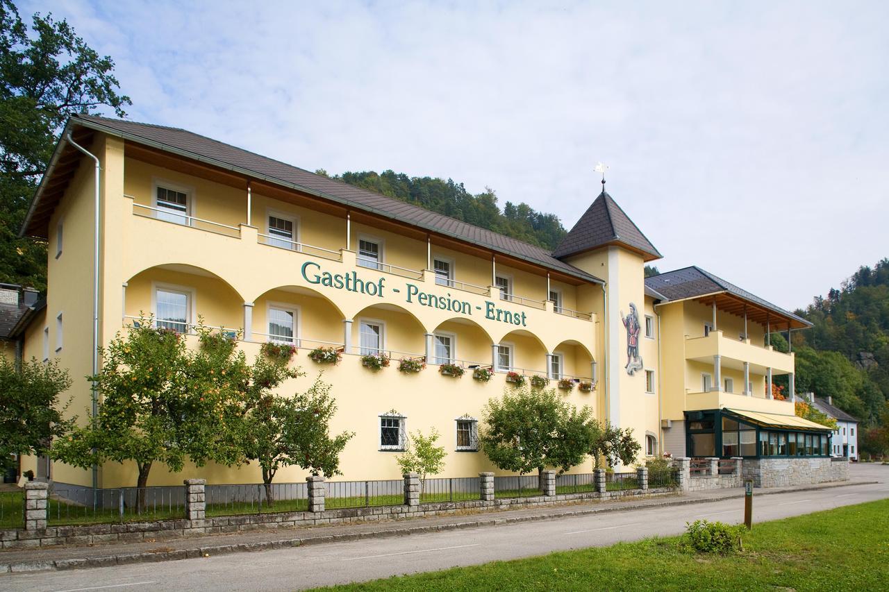 Gasthof - Landhotel Ernst Untermuhl Eksteriør billede