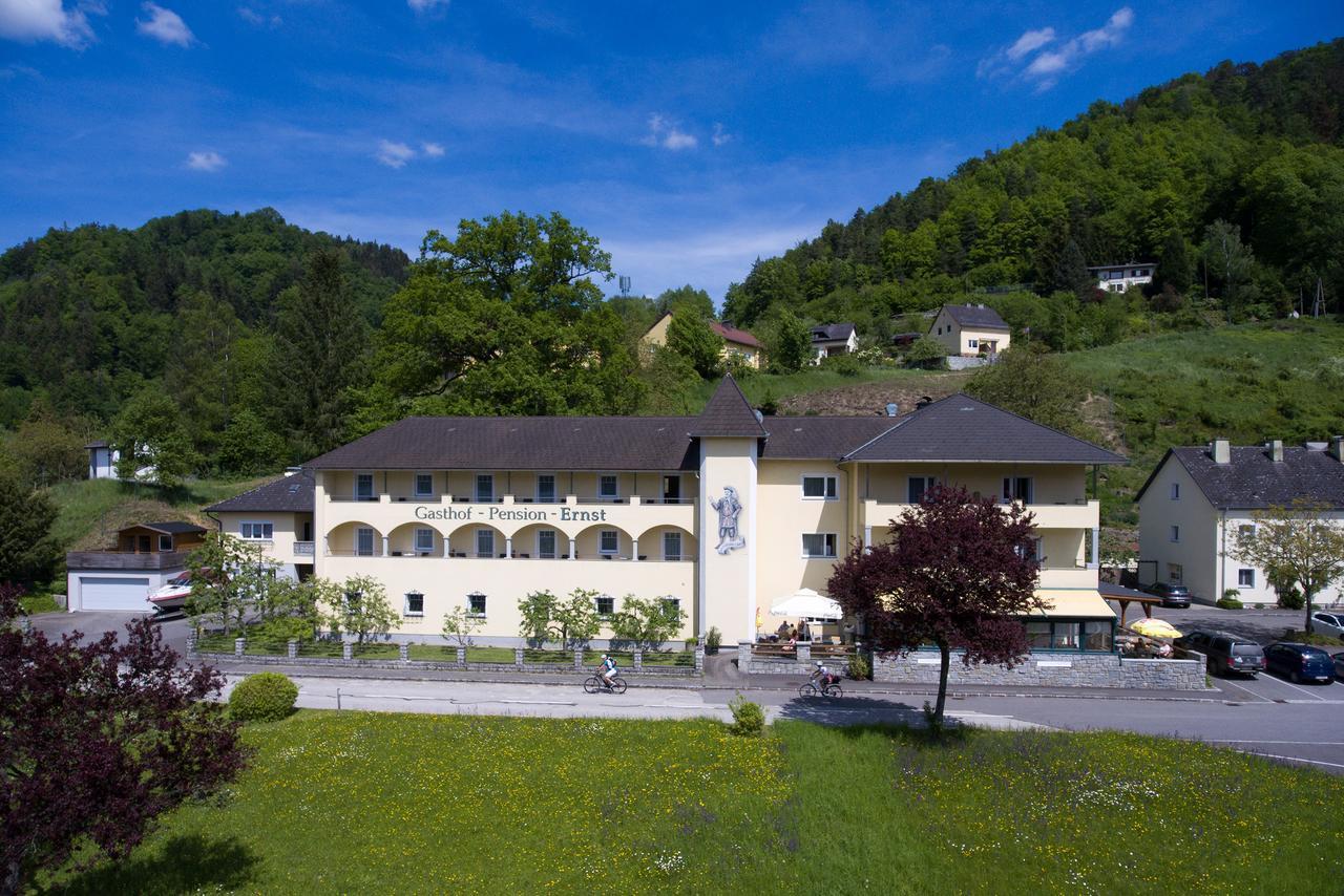 Gasthof - Landhotel Ernst Untermuhl Eksteriør billede